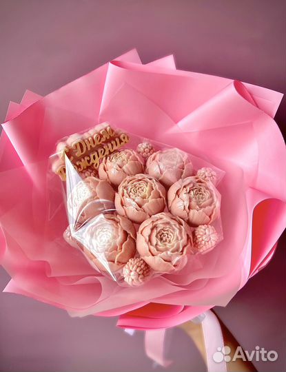 Цветы из шоколада, букет пионов