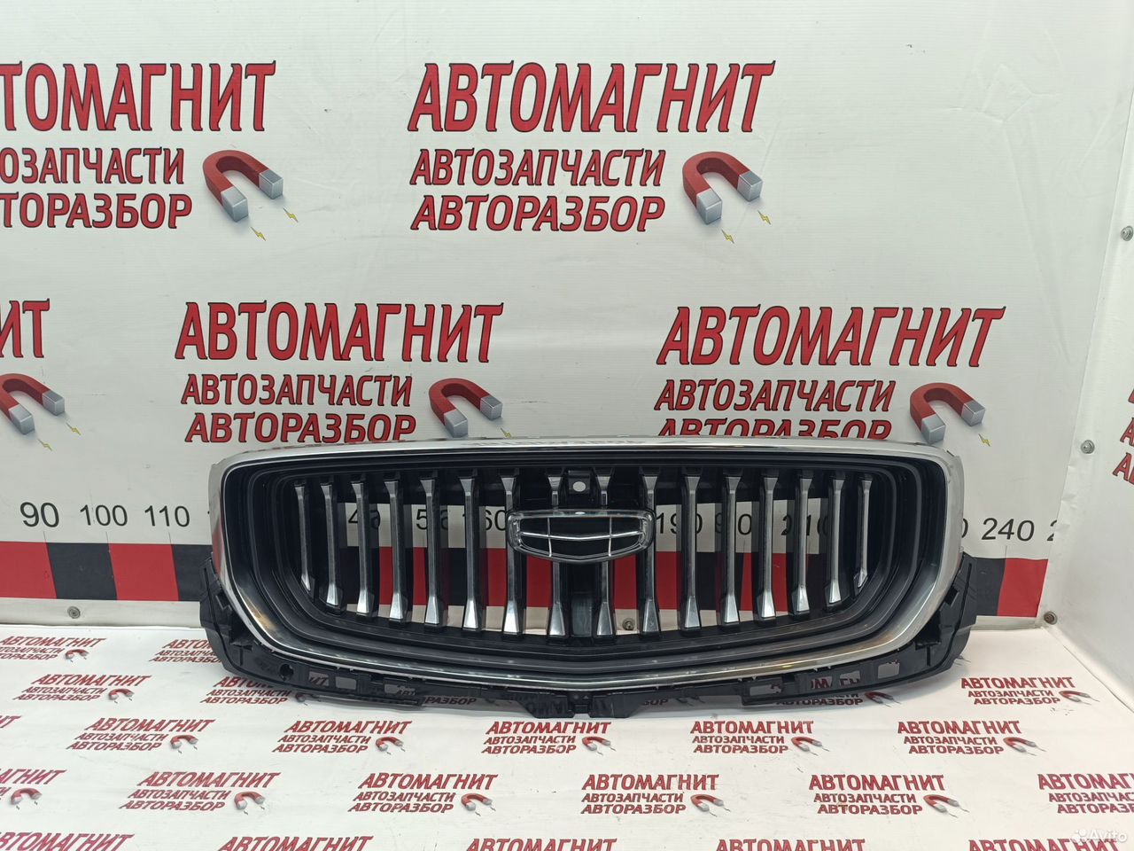 Решетка радиатора Geely Monjaro Монжаро оригинал