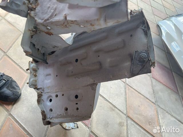 Продам рамку под левую фару Хендай Соната Тагаз купить в Нижневартовске ...