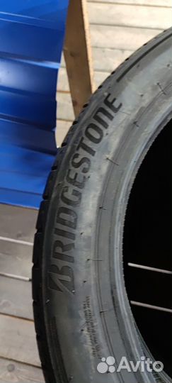 Bridgestone Alenza 001 235/45 R20 и 255/40 R20 100Y