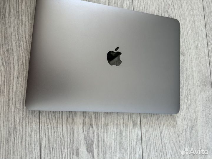 Apple MacBook Pro 13 2019