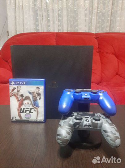 Sony playstation 4 pro 1tb 2 джойстика + игра