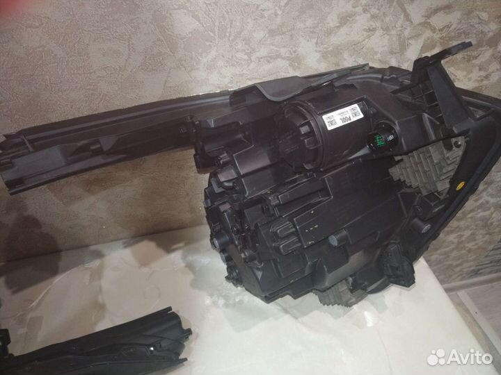 Фары левая правая kia Sportage NQ 5 оригинал