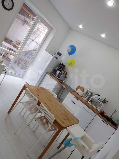 Дом 175 м² на участке 3 сот.