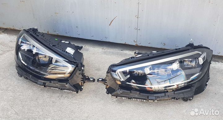 Фара Mercedes Benz w223