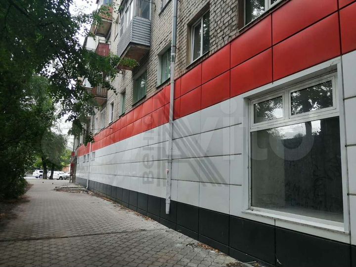 Сдам торговое помещение, 182 м²