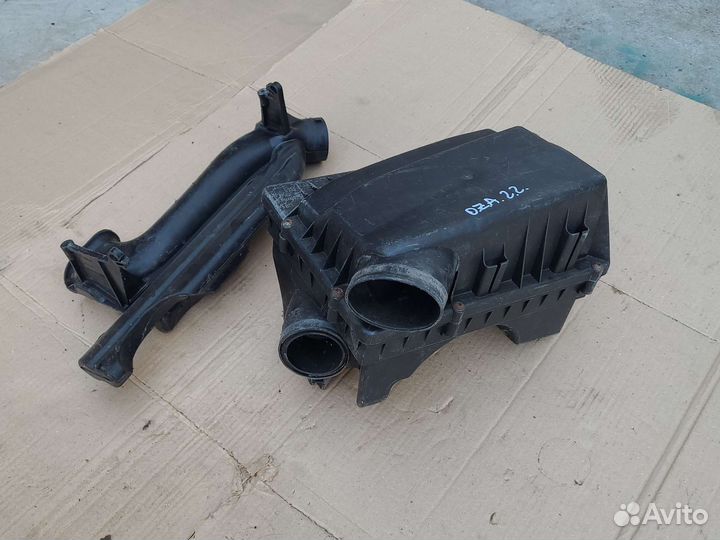 Корпус воздушного фильтра Opel Zafira A Z22SE