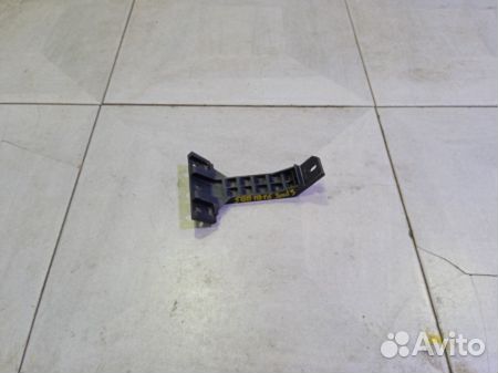 Кронштейн усилителя заднего бампера
