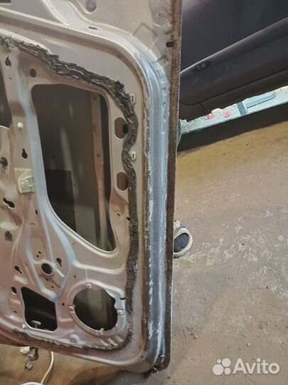 Дверь передняя Renault