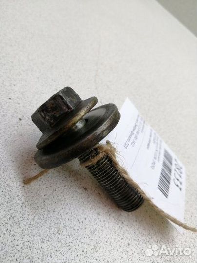 Болт шкива коленвала Toyota Harrier MCU10W 1mzfe