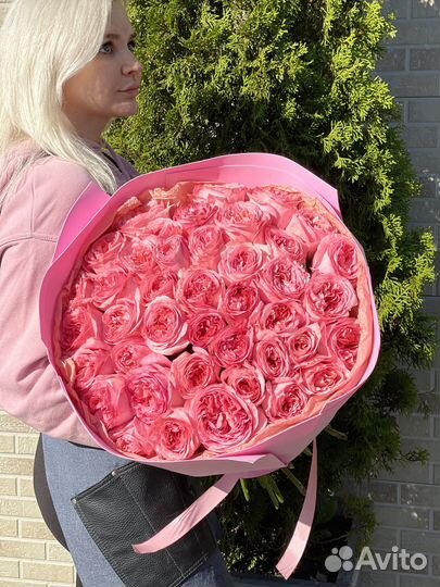 Пионовидные розы букет Пинк Экспрешн