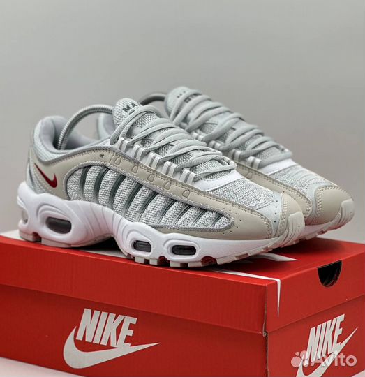 Кроссовки Nike Air Max Tailwind