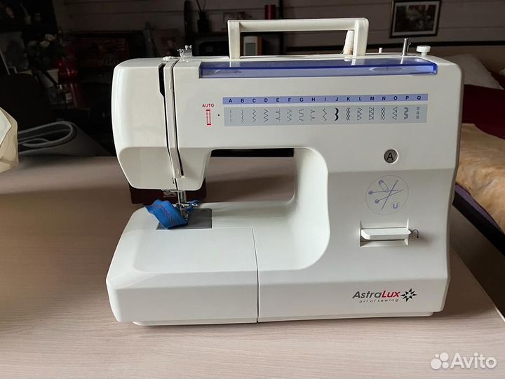 Швейная машина Astralux