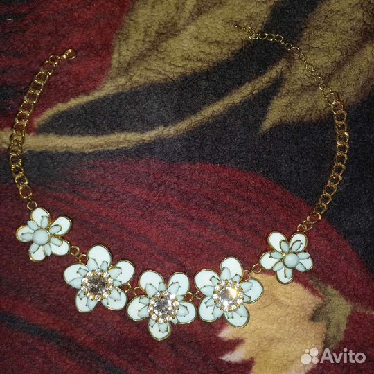 Колье ожерелье