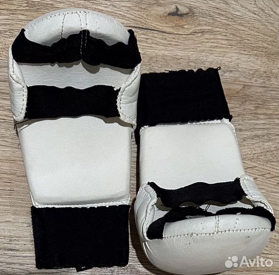 Накладки для каратэ и пояс