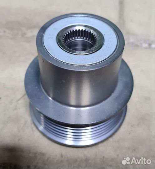 Шкиф обгонный генератора toyota passo