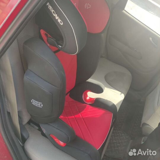 Детское автокресло 15 до 36 кг recaro