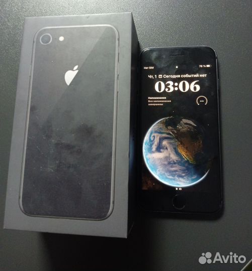 iPhone 8, 64 ГБ