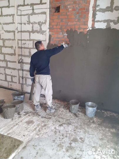 Бригада строителей