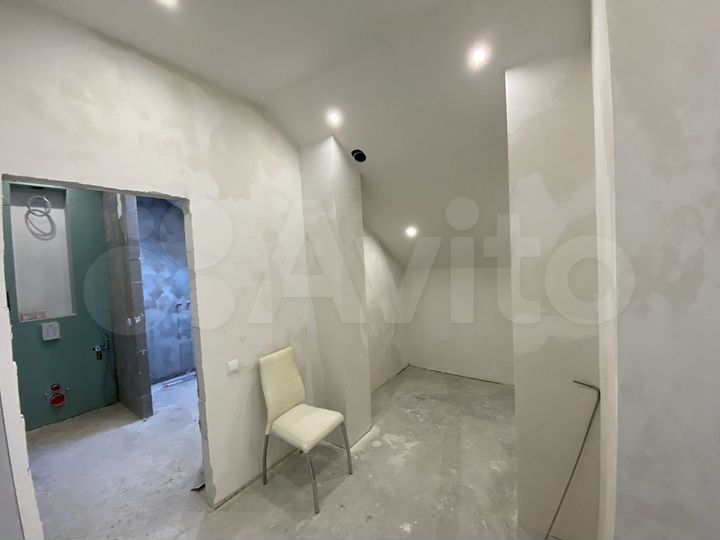 4-к. квартира, 139 м², 4/4 эт.