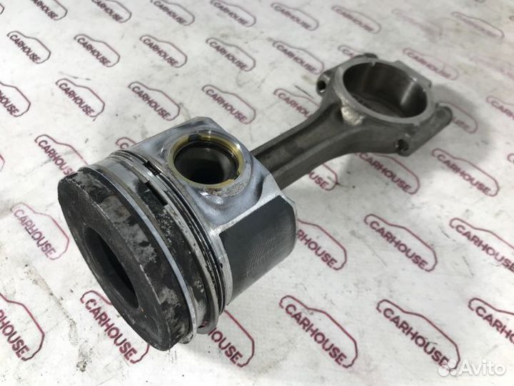 Шатун с поршнем Volkswagen Passat B6 2.0 TDI