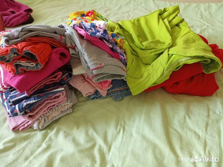 Вещи пакетом на девочку 104-110+игрушки и палатка