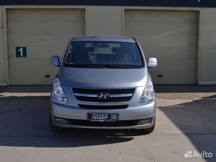 Hyundai Grand Starex 2.5 AT, 2012, 68 686 км