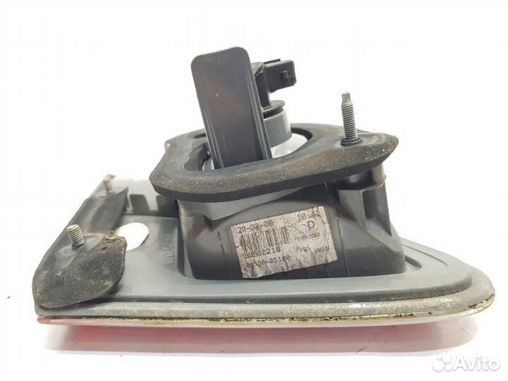 Фонарь крышки багажника задний правый Toyota