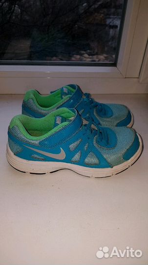 Кроссовки nike revolution 2