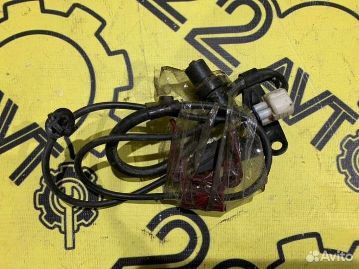 Датчик ABS передний левый Toyota Ipsum SXM10 3SFE