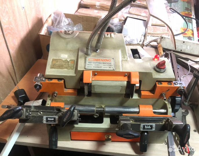 Апарат для изготовления ключей