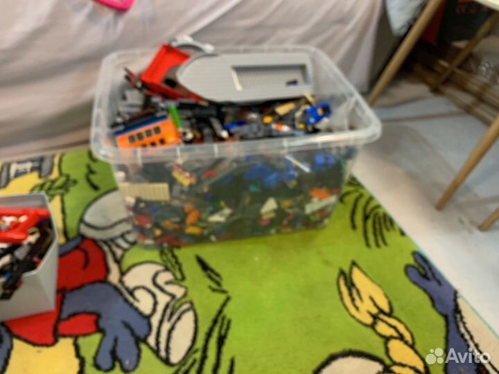 Оего продаю потомучто перерос редкие лего фигурки