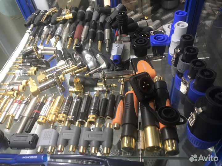 Canare,Klotz,Neutrik,Daxx,Extron,Kramer