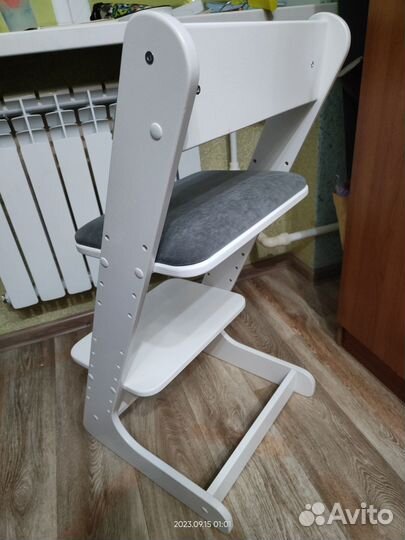 Детский растущий стул