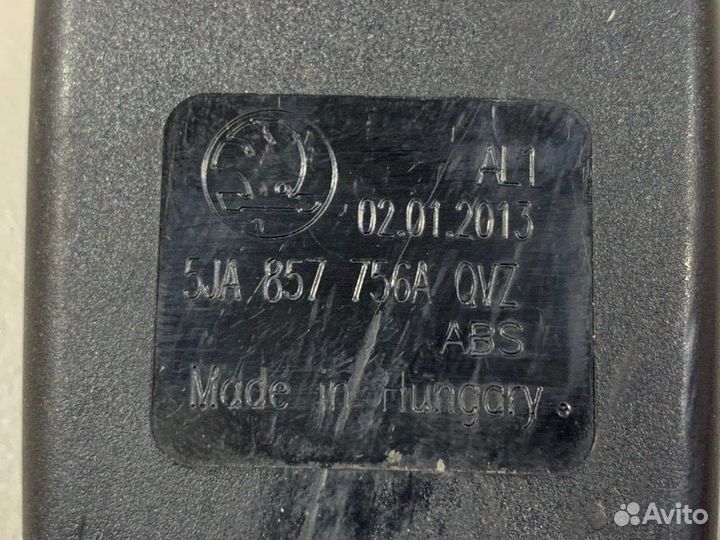 Замок ремня безопасности передний правый Skoda