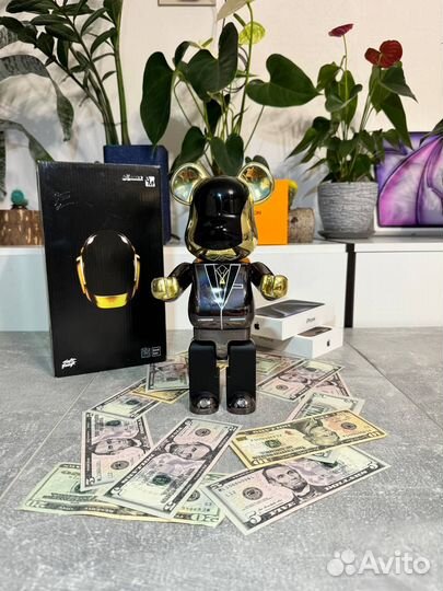 Мишка Bearbrick, 