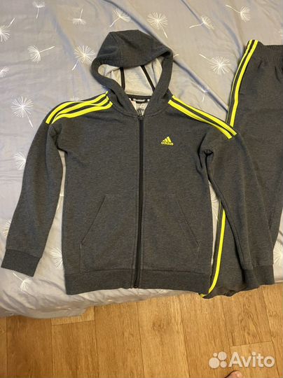 Спортивный костюм для мальчика 140