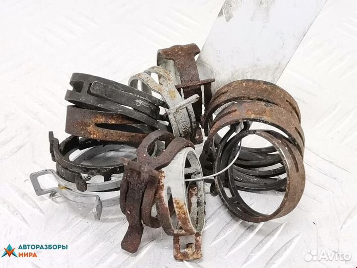 Хомут металлический Volkswagen Multivan T5 2005