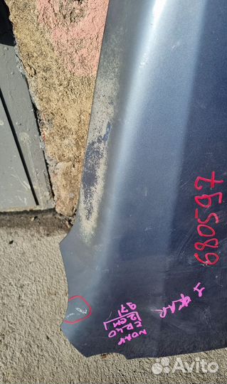 Крыло правое переднее. Под ремонт