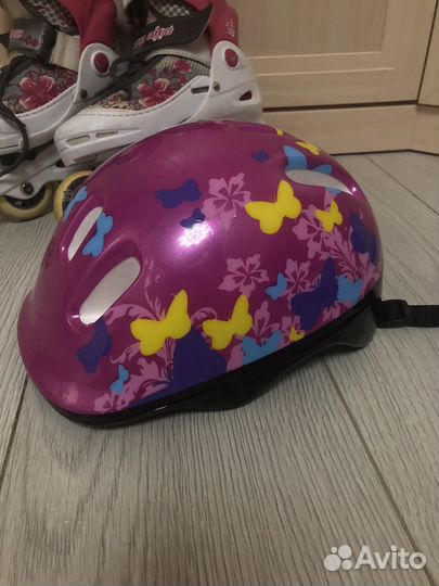 Роликовые коньки детские и шлем защитный