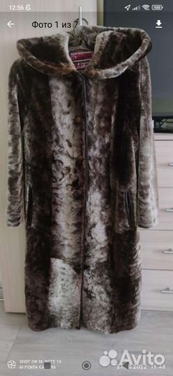 Шуба мутоновая с капюшоном 50 52р