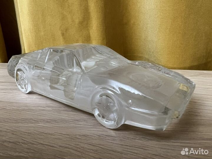 Машина стеклянная