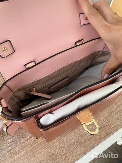 Michael Kors Manhattan