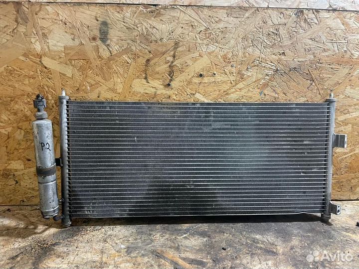 Радиатор кондиционера Ниссан Примера P12