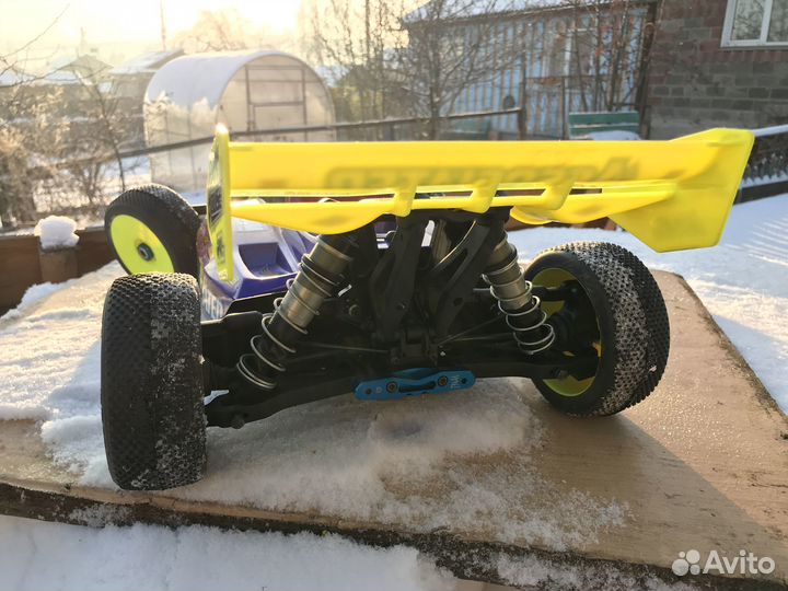 Багги 1/8 электро - Team Associated RC8.2e Absolut