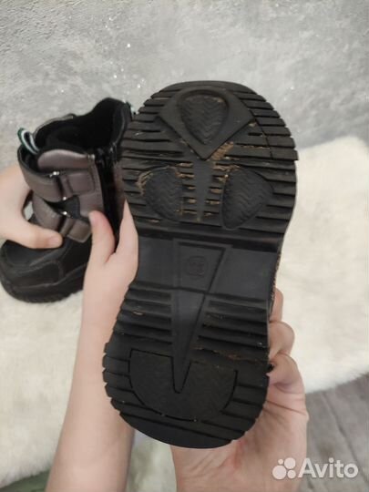 Ботинки демисезонные 23 размер