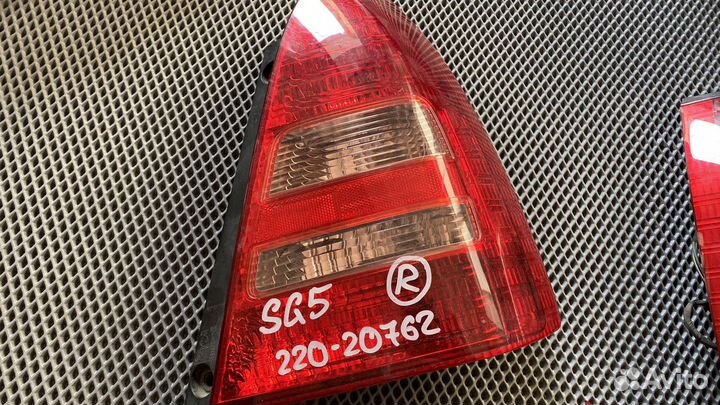 Задний левый фонарь forester Sg