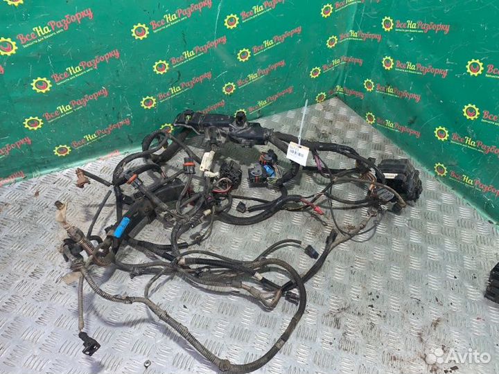 Проводка подкапотная Renault Fluence седан 1.6