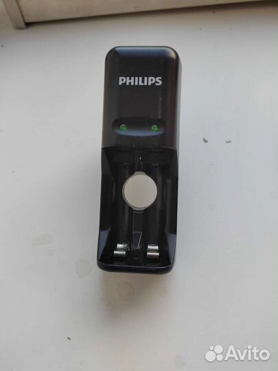 Зарядка для пальчиковых батареек philips