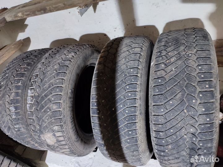 Continental ContiIceContact 4x4 225/60 R17